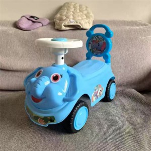 新款儿童扭扭车1-3岁宝宝助步车四轮滑行车玩具溜溜车