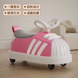 新款鞋子溜溜车1-4岁宝宝周岁礼物带音乐儿童滑行玩具车溜溜车