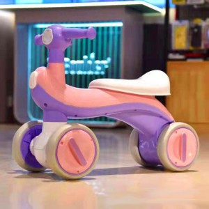 男女宝宝四轮平衡车灯光音乐学步车扭扭车小孩玩具童车儿童滑行车