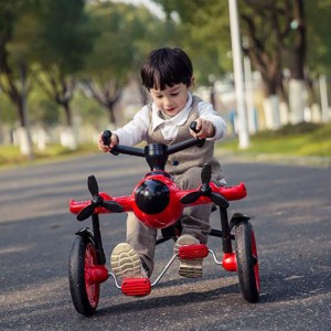 儿童漂移车脚踏飞机车三轮车可折叠2-6岁男女孩脚踏飘逸车