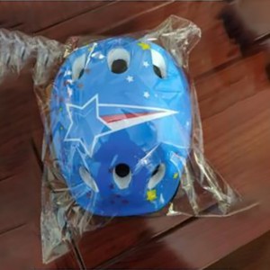 儿童头盔一体成型儿童平衡车头盔宝宝头盔轮滑滑板骑行安全帽