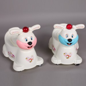 儿童马桶宝宝坐便器尿盆宝宝滑行车平衡车儿童玩具新奇发光玩具车