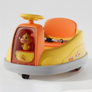 新款儿童电动双驱碰碰车男女孩宝宝小孩可坐人充电遥控玩具车