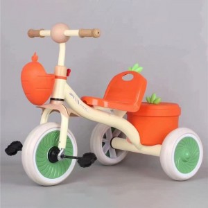 厂家供货 新款儿童脚蹬三轮车灯光音乐儿童三轮车自行车