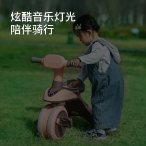 儿童三轮脚踏车骑滑推一体多种功能三轮车音乐灯光滑滑车宝宝手推车