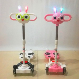 小兔子款滑行车 带闪光音乐蛙式活力扭扭车 儿童四轮滑板车