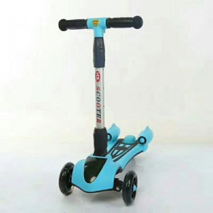 户外手扶三轮喷雾滑板车3-8岁户外运动折叠滑板车儿童脚踏滑板车