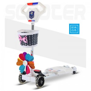 儿童滑板车2-3-6-8岁双脚蛙式剪刀四轮小孩玩具摇摆溜溜车