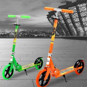 滑板车新款大轮儿童学生成人滑板车大轮加固尼龙踏板超弹静音