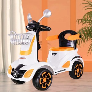 新款男女童带灯光音乐玩具车 2-6岁儿童益智车 儿童电动汽车