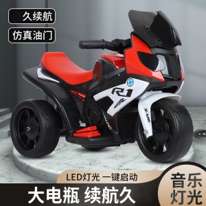 儿童电动摩托车三轮车1到4岁男女孩灯光音乐电瓶车充电儿童电动车