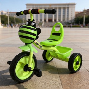 新款塑料儿童三轮车，带踏板，男女通用，户外使用，可用作手推车