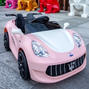 儿童电动汽车儿童电动车可坐人遥控摇摆四轮儿童玩具车