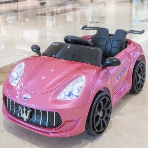 儿童电动汽车儿童电动车可坐人遥控摇摆四轮儿童玩具车