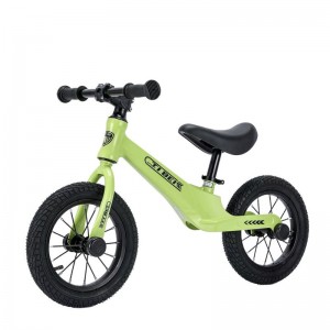 High-end 12 inch 2-4 year old children's balance scooter retro with basket, no pedals, scooter, scooter, girl