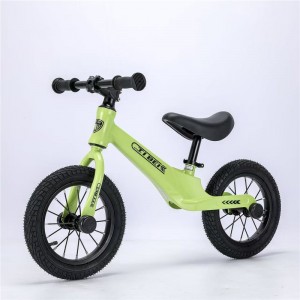 High-end 12 inch 2-4 year old children's balance scooter retro with basket, no pedals, scooter, scooter, girl