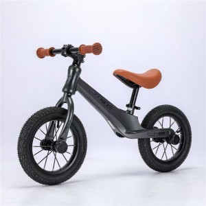 High-end 12 inch 2-4 year old children's balance scooter retro with basket, no pedals, scooter, scooter, girl