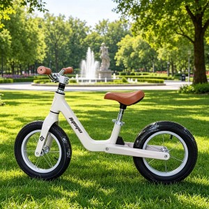 特殊礼品幼儿平衡自行车儿童踢踏板车骑乘滑梯汽车2-6年安全减震器
